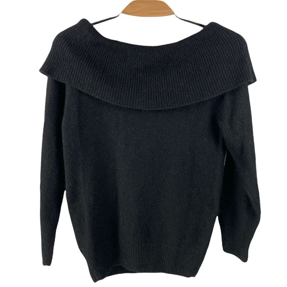 VINTAGE Victoria Jones Silk Angora Wool Blend Pearl Embellished Sweater Size S - Picture 3 of 6